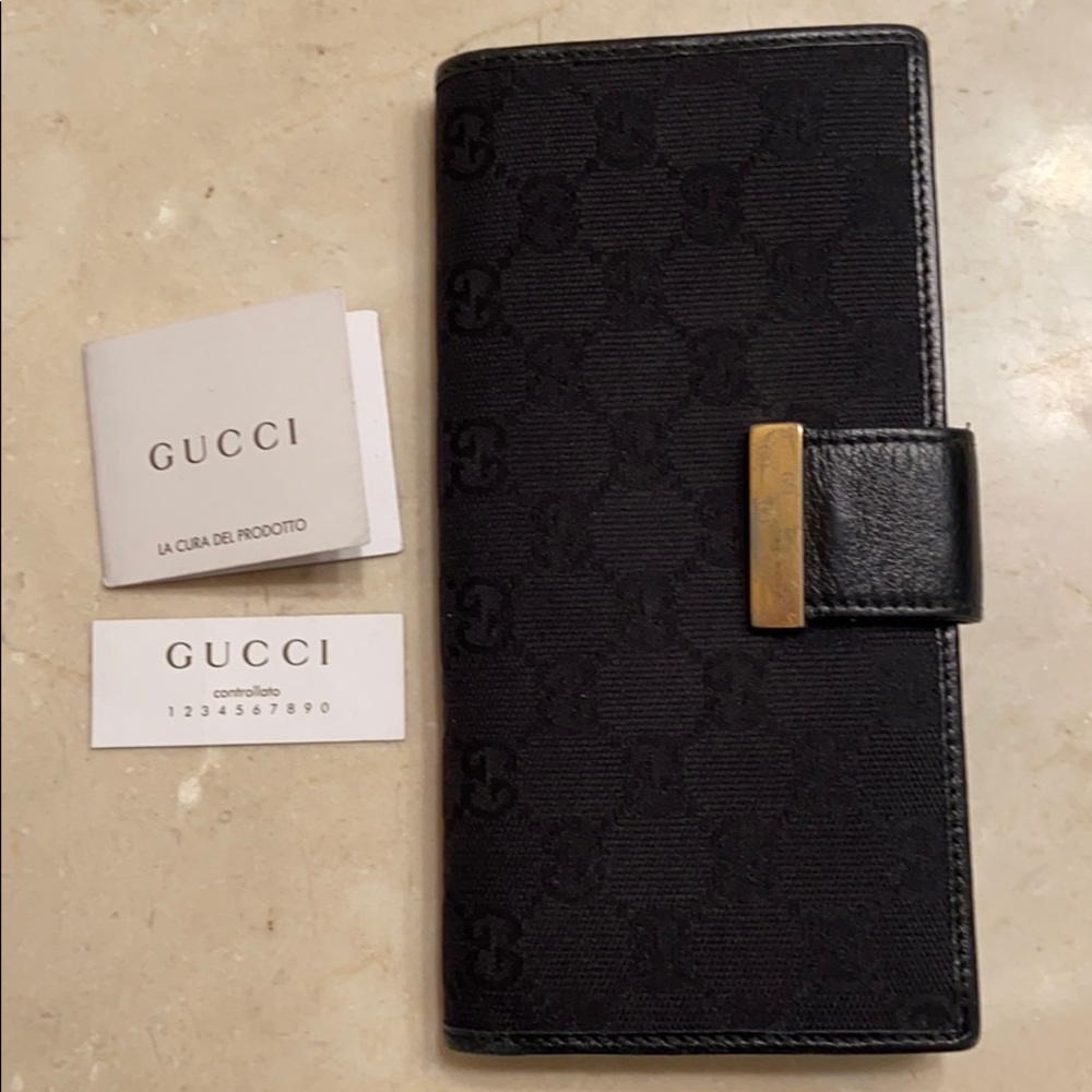 Gucci signature black cloth wallet